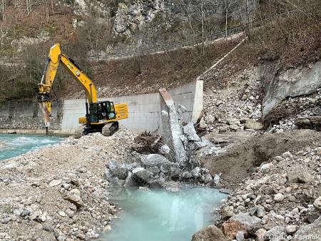 Sanacijska obnova vodotokov in hudournikov po poplavah v Kamniški Bistrici (2)
